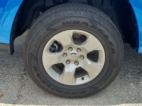 Used 2025 RAM 1500 Big Horn AWD/4WD image 5