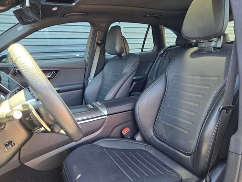 Used 2025 Mercedes-Benz GLC 43 AMG 4MATIC image 6