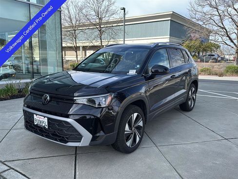 Used 2025 Volkswagen Taos SE w/ Panoramic Sunroof Package image 1