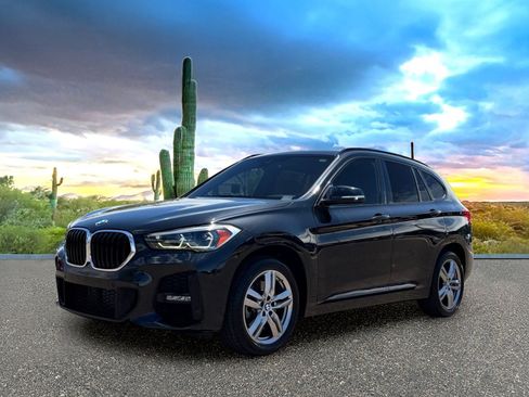 Used 2021 BMW X1 xDrive28i w/ M Sport Package AWD/4WD image 2