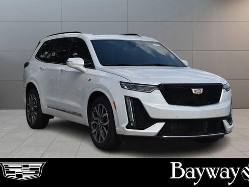 New 2025 Cadillac XT6 Sport w/ Platinum Package image 12