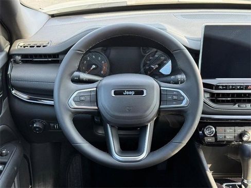 New 2025 Jeep Compass Latitude w/ Sun & Sound Group image 12