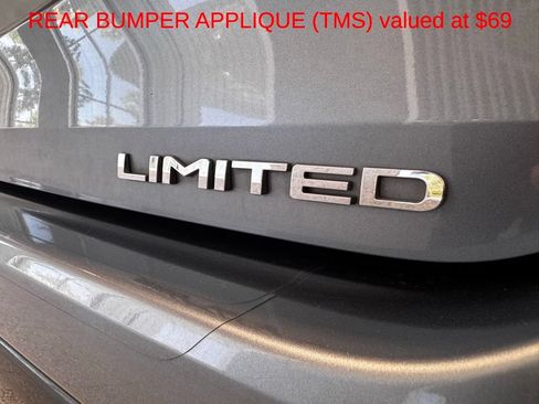 Used 2021 Toyota Highlander Limited AWD/4WD image 8