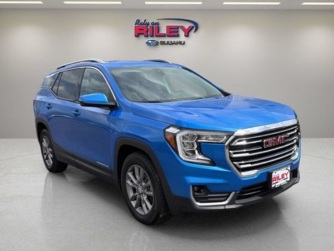 Used 2024 GMC Terrain SLT AWD/4WD image 8