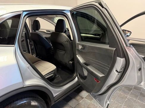 Used 2022 Ford Escape SE w/ Cold Weather Package AWD/4WD image 24