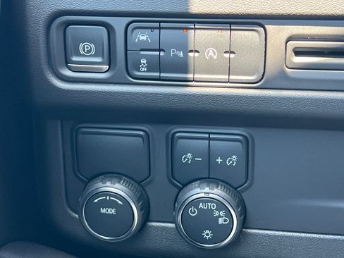 Used 2024 Chevrolet Tahoe LT RWD image 39