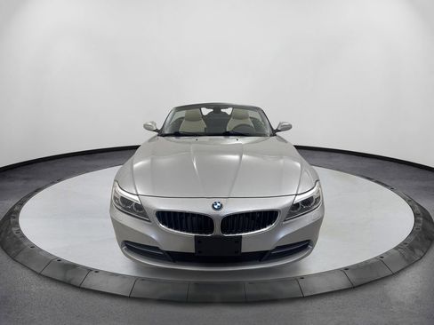 Used 2014 BMW Z4 sDrive28i RWD image 2