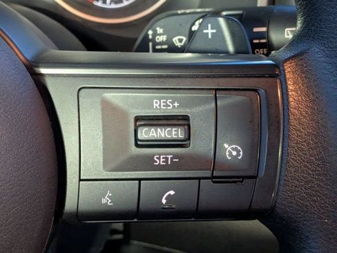 Used 2024 Nissan Rogue S FWD image 25