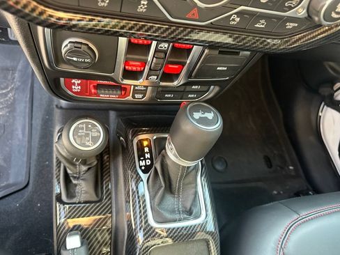 Used 2026 Jeep Wrangler Unlimited Rubicon AWD/4WD image 41
