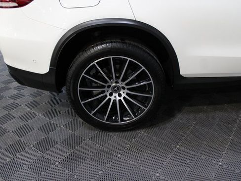 Used 2023 Mercedes-Benz GLC 300 GLC 300 Coupe image 11