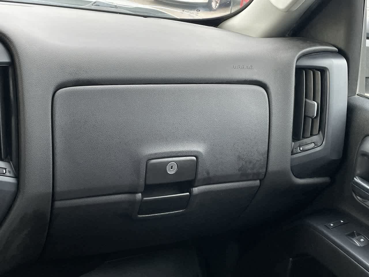 Used 2019 Chevrolet Silverado 2500 W/T AWD/4WD image 16