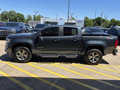 Used 2019 Chevrolet Colorado Z71 AWD/4WD image 8