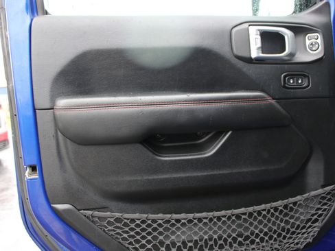 Used 2018 Jeep Wrangler Unlimited Rubicon image 13