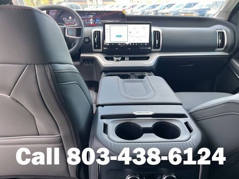 New 2025 Ford Expedition Active image 16