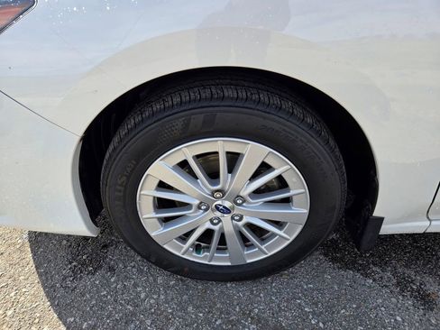 Used 2018 Subaru Impreza 2.0i Premium AWD/4WD image 9