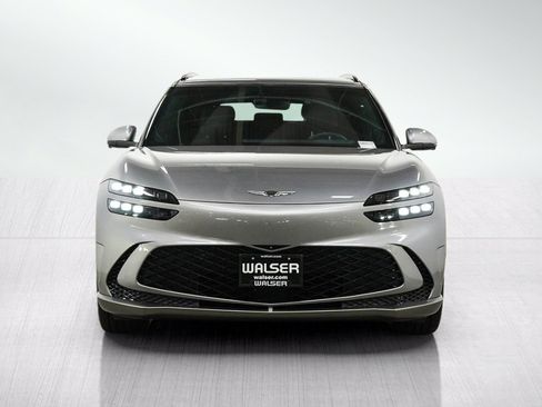 Used 2023 Genesis GV60 Advanced AWD/4WD image 8