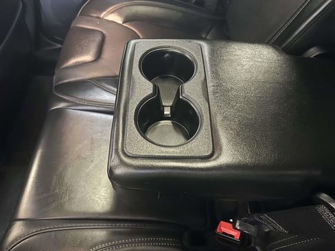 Used 2019 Jeep Cherokee High Altitude AWD/4WD image 14