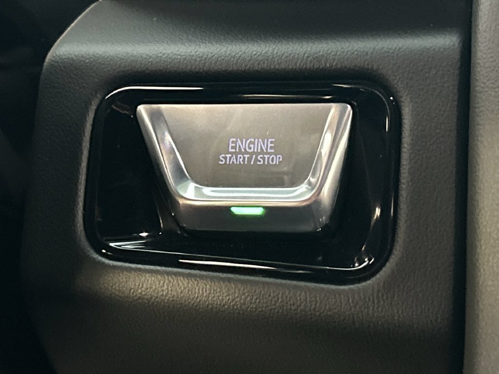 Used 2026 GMC Yukon AT4 AWD/4WD image 17