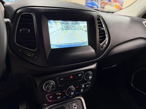 Used 2021 Jeep Compass Latitude AWD/4WD image 43
