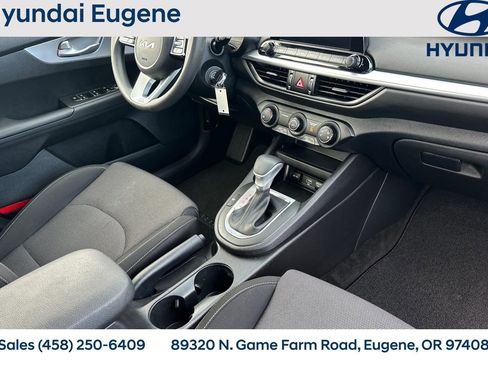 Used 2023 Kia Forte LXS image 18