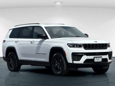 New 2026 Jeep Grand Cherokee L 4WD image 5