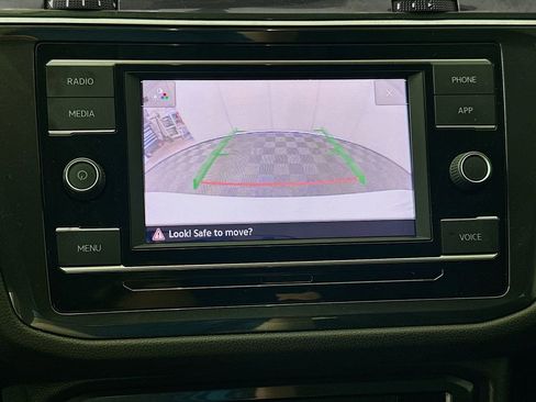 Used 2020 Volkswagen Tiguan S FWD image 13