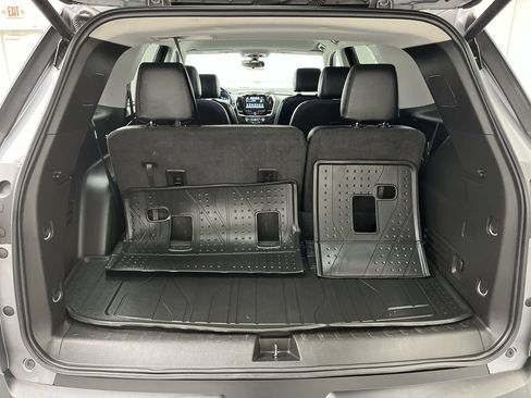Used 2019 Chevrolet Traverse LT FWD image 29
