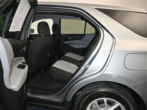 Used 2023 Chevrolet Equinox LS w/ LS Convenience Package FWD image 22