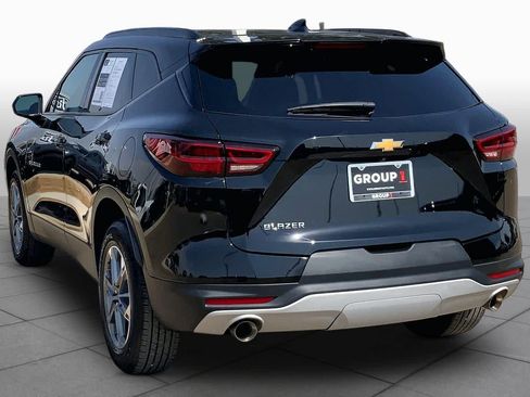 Used 2024 Chevrolet Blazer LT w/ Convenience Package FWD image 12
