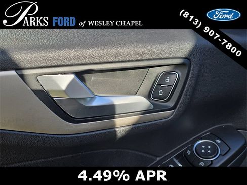 Certified 2021 Ford Escape SE w/ SE Sport Appearance Package image 18