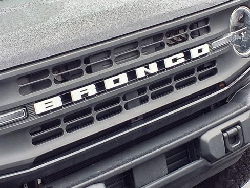 Used 2024 Ford Bronco Black Diamond image 10