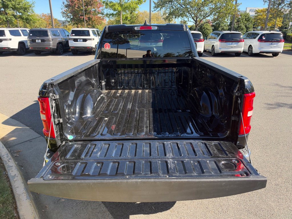 Used 2025 RAM 1500 Big Horn AWD/4WD image 31
