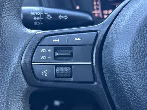 Certified 2023 Honda Accord EX image 9