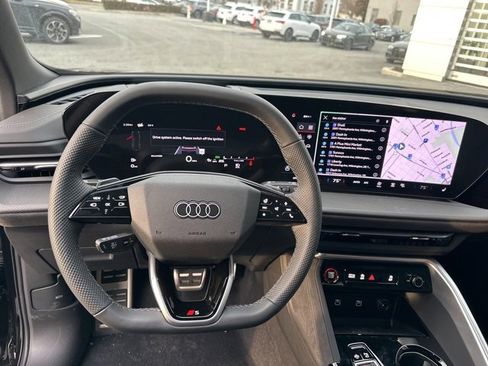 New 2025 Audi SQ5 Premium Plus image 18