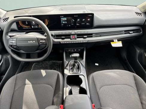New 2026 Kia K4 FWD image 10