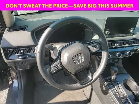 Used 2023 Honda Civic EX image 7