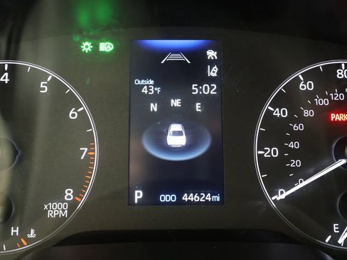 Used 2024 Toyota Corolla LE image 11