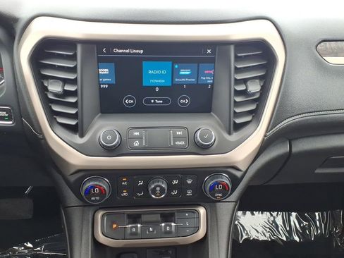 Used 2023 GMC Acadia Denali w/ Denali Ultimate Package AWD/4WD image 24