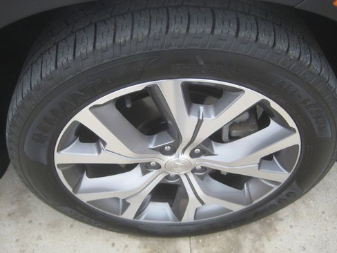 Used 2021 Hyundai Palisade SEL w/ Premium Package image 9