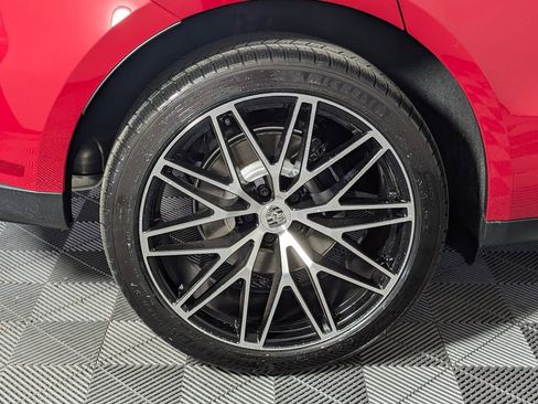 New 2026 Porsche Macan image 13