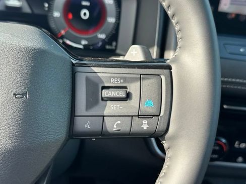 Used 2026 Nissan Rogue SL AWD/4WD image 39