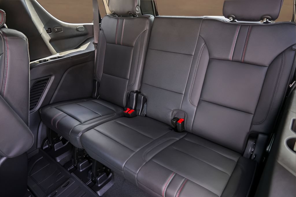 Used 2026 Chevrolet Tahoe RST w/ RST Performance Edition AWD/4WD image 26
