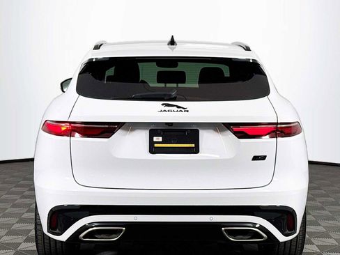 New 2026 Jaguar F-PACE R-Dynamic S image 6