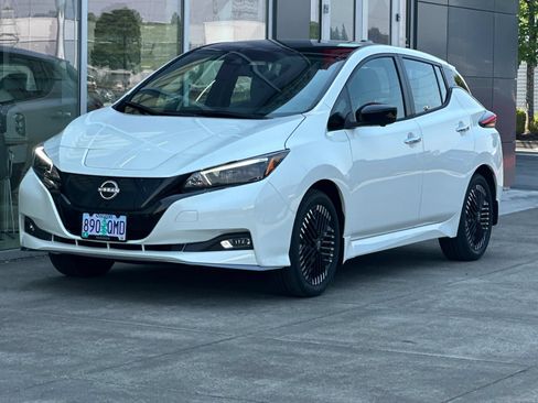 Used 2025 Nissan Leaf SV Plus FWD image 7