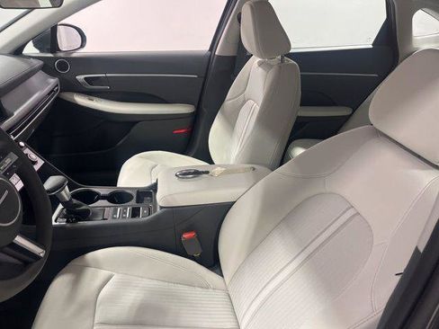 New 2026 Hyundai Sonata SE FWD image 8