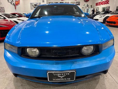 Used 2010 Ford Mustang GT RWD image 8