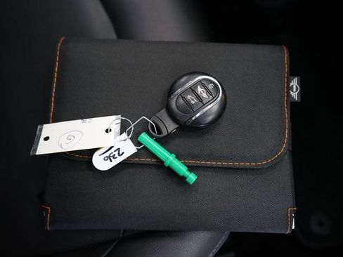 Used 2016 MINI Cooper Clubman image 58