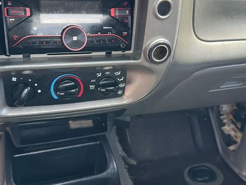 Used 2007 Ford Ranger XLT image 29