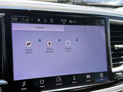Used 2022 Chrysler Pacifica Touring-L FWD image 32