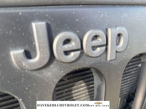 Used 2017 Jeep Wrangler Unlimited Sport image 34